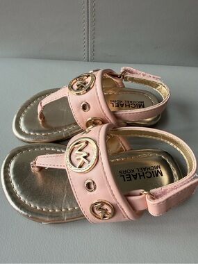 Michael Kors Pink and Gold Girls T-Strap Sandals baby/toddler size 6